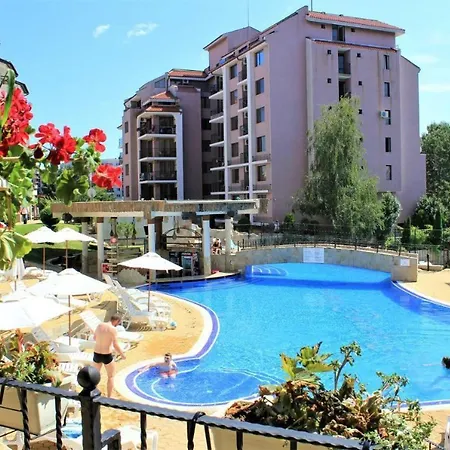Apartment Sea Breeze D05